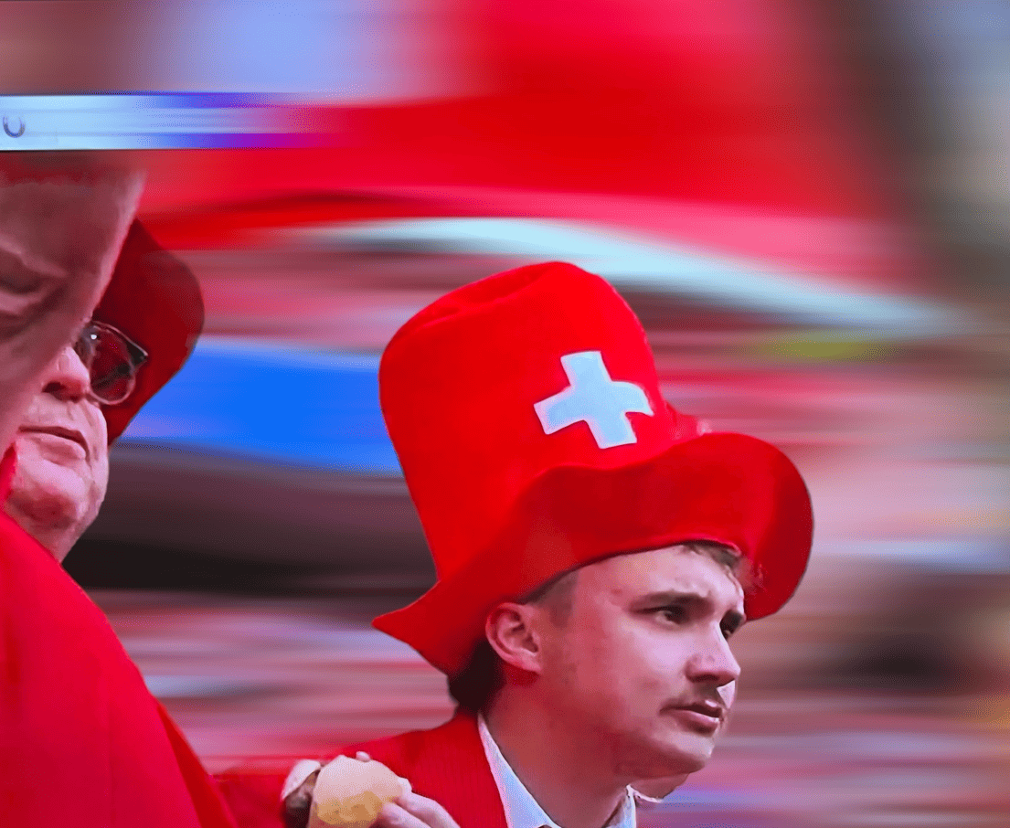 Chapeau haut-de-forme éventail suisse