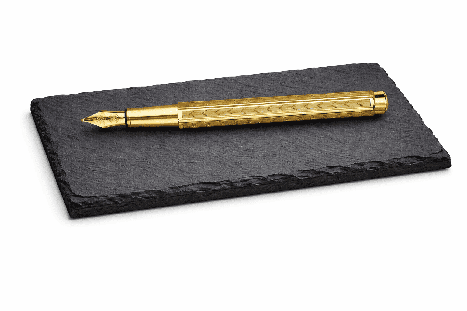 Stylo plume Caran d'Ache ECRIDOR CHEVRON plaqué or