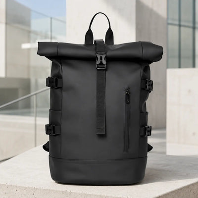 Moderner Laptop & Outdoor Rucksack
