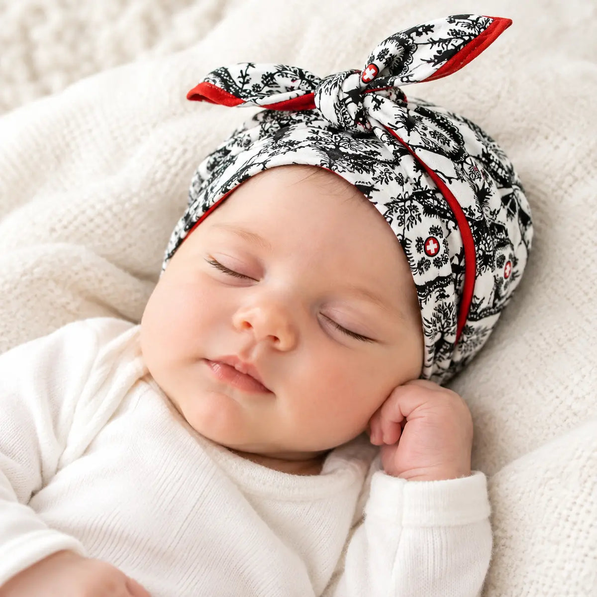 Baby Hals- und Kopftuch Scherenschnitt | Schweizer Design