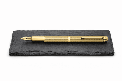 Caran d'Ache Füllfederhalter ECRIDOR CHEVRON vergoldet