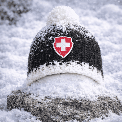 Casquette avec croix suisse, noire