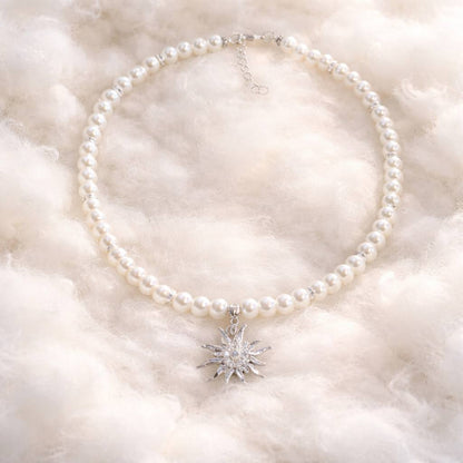 Necklace, bracelet and earrings set, white